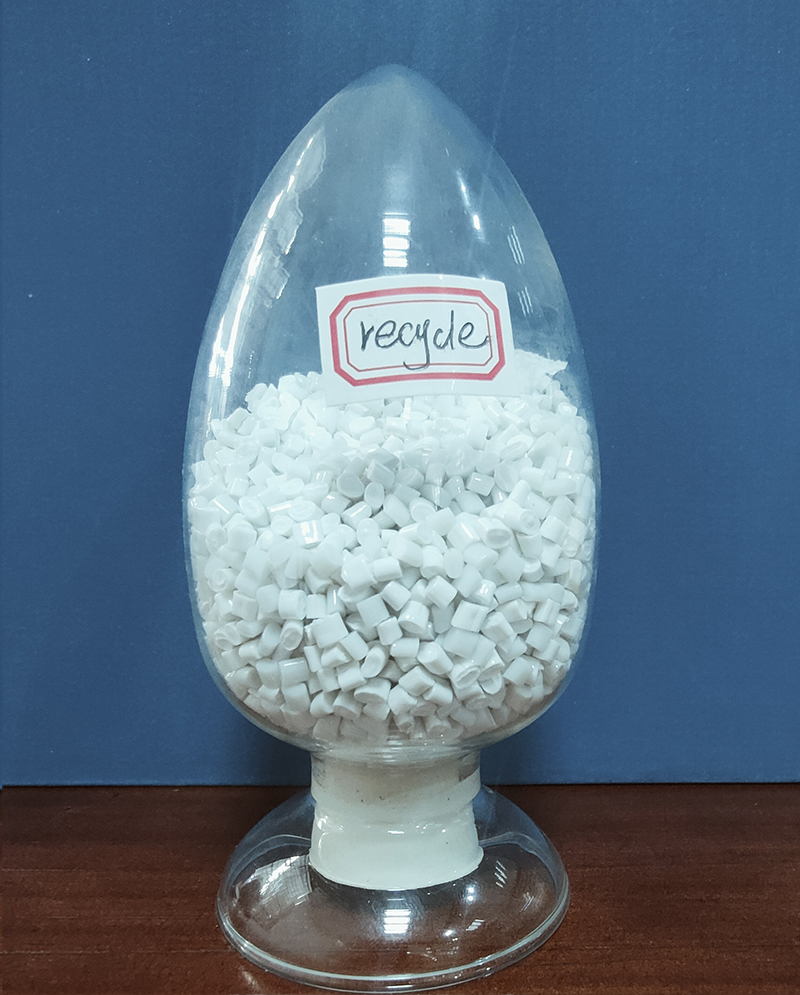 تراشه های پلی استر بازیافتی با درجه خلوص بالا برای پارچه بافتنی